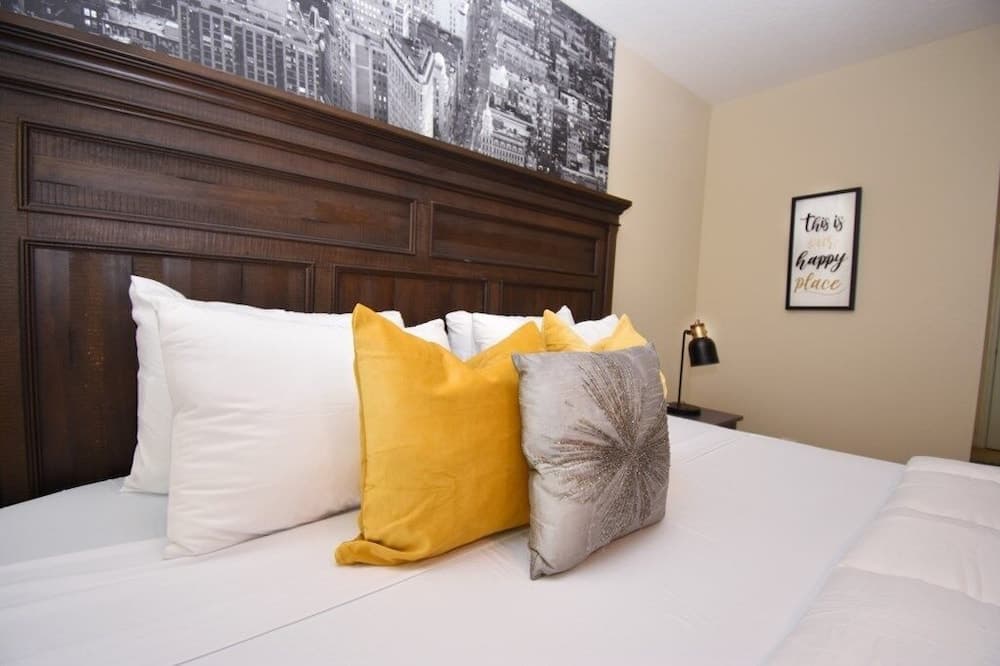 1705vp 4 Bedroom Home by RedAwning