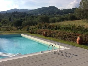 Casa Lucchese - 2BR 2BA Ground Level Apartment With Swimming Pool