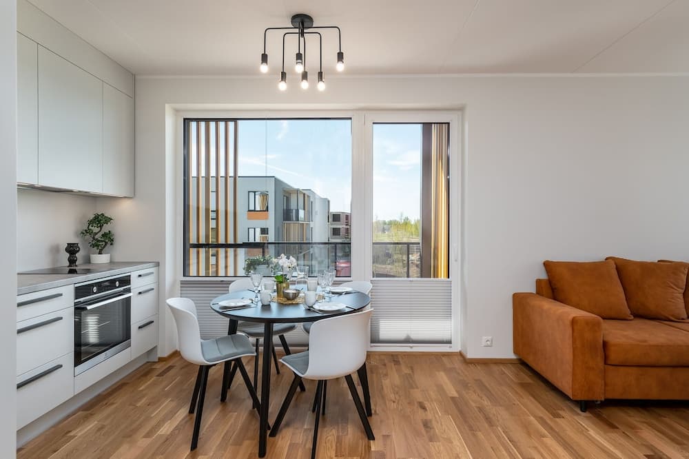 CITYGATE APARTMENT WITH SUN BALCONY