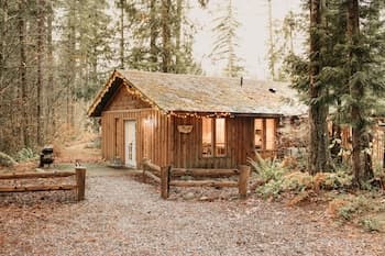 82mf - Wifi - Pets Ok - Wood Stove