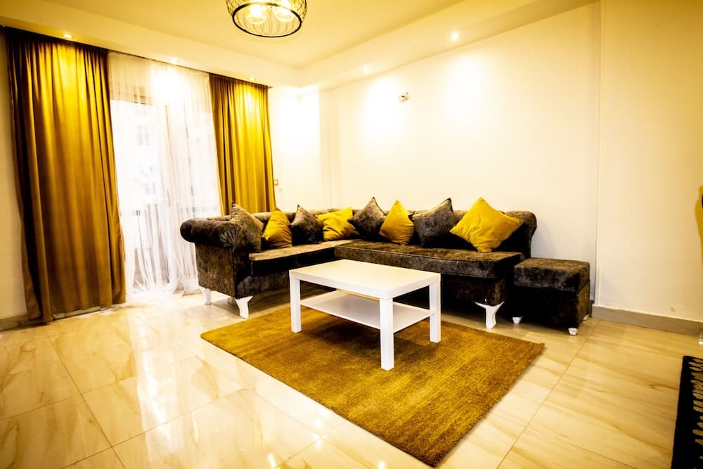 Yellow & Brown Moderne Style Near Food-court