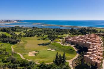 Palmares Signature Apartments