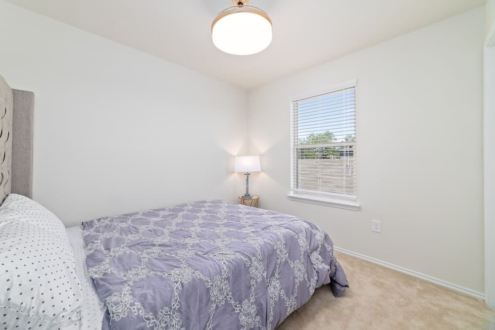 ECLIPZ Modern CEO Corp House