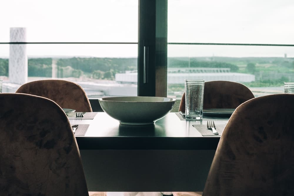 Inviting Apt w Spa Fitness & Swim Pool