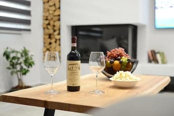 Damona 2BR Luxury Home With Garden