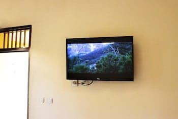 DEREVA HOTEL RWAMAGANA LTD