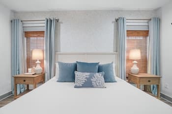 PCB Beach House - Cowabungalow on Sunset