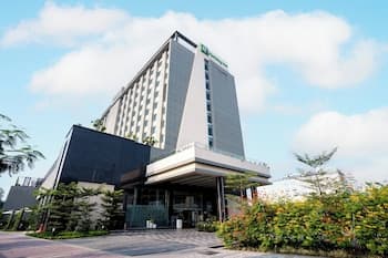 Holiday Inn Lucknow Airport by IHG