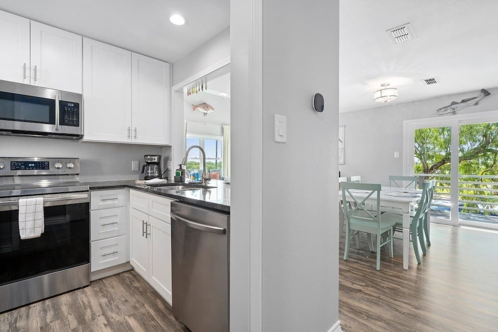 Birders Paradise 2 Bedroom Condo by Redawning