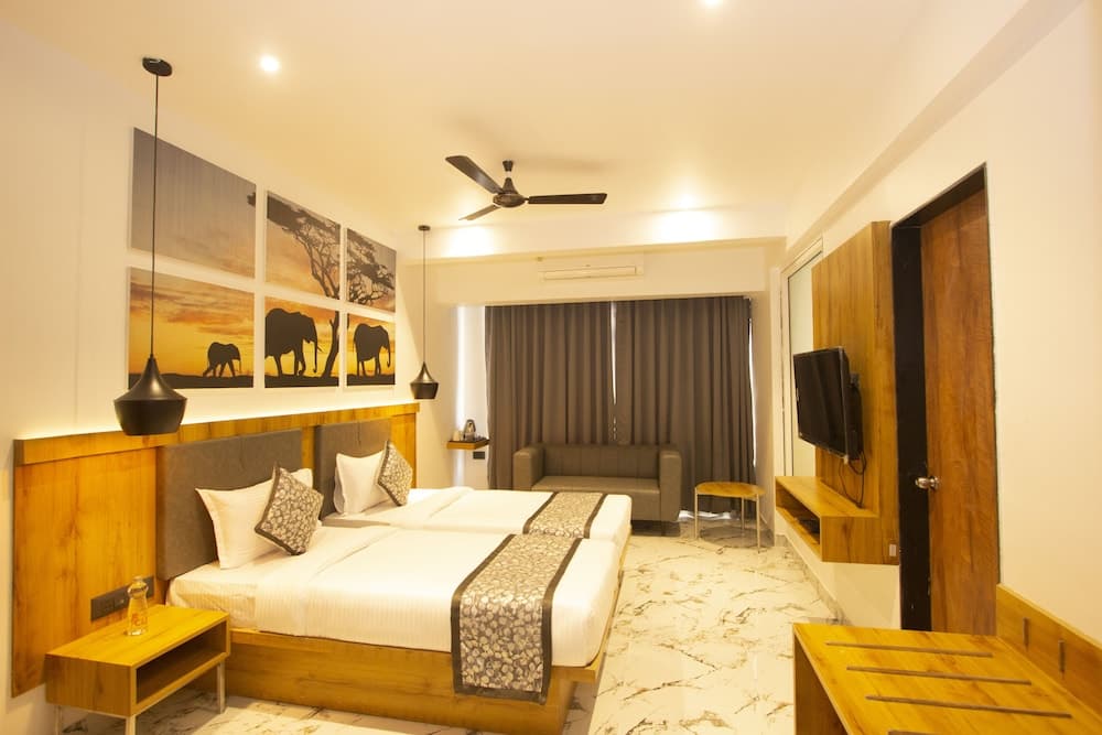 Monarch Montvert Rabale