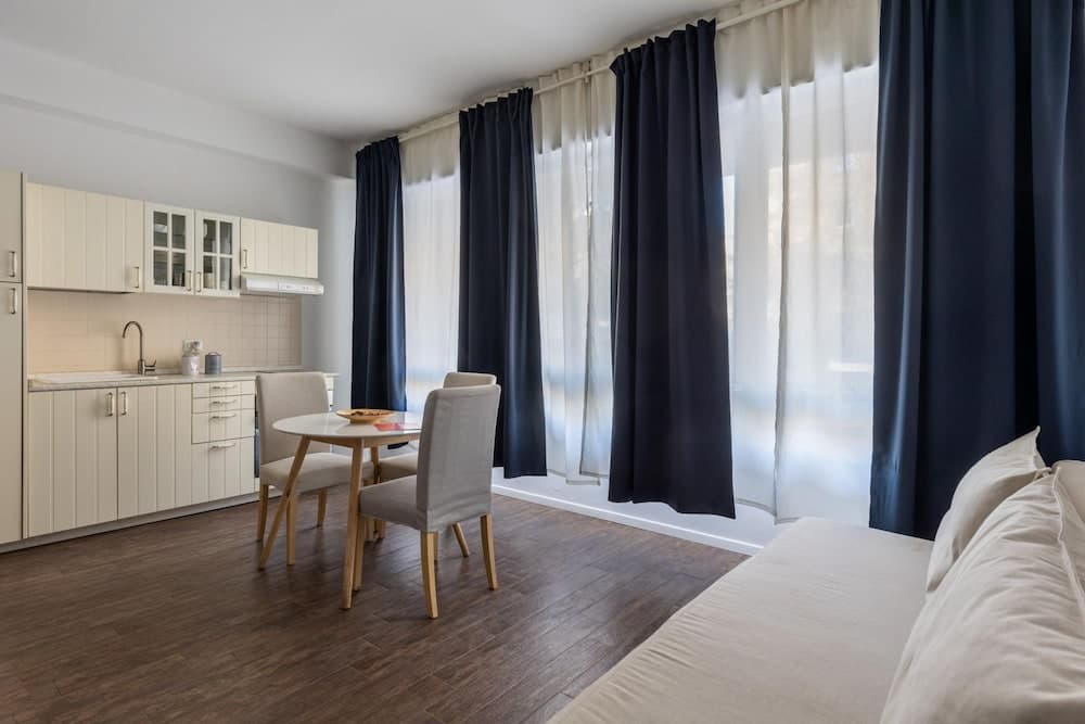 Largo Molina 9 2 - Largo Molina Studio III