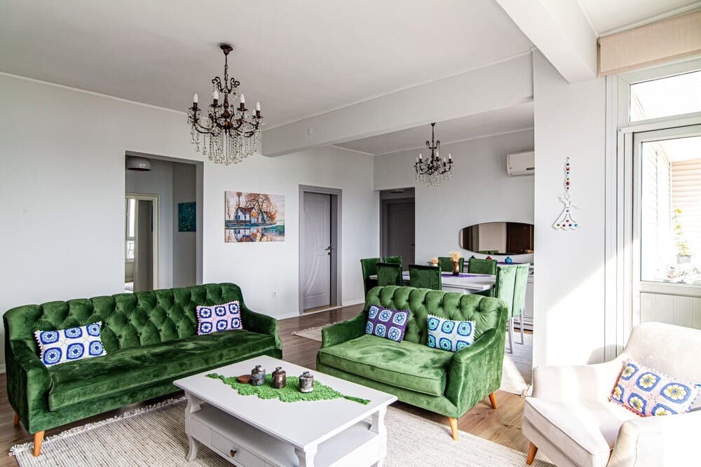 Fancy Apartment With Balcony and View in Sariyer