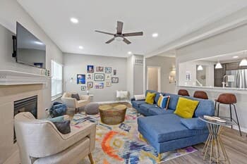 Welcome To The Downtowner - Walkable To Otr, Fc Stadium, 3 Bdrms 2,5 Bath, 2 Car Garage Parking! 3 Bedroom Townhouse by Redawning