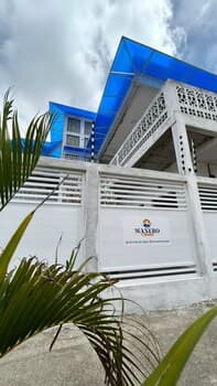 MANERO HOSTEL
