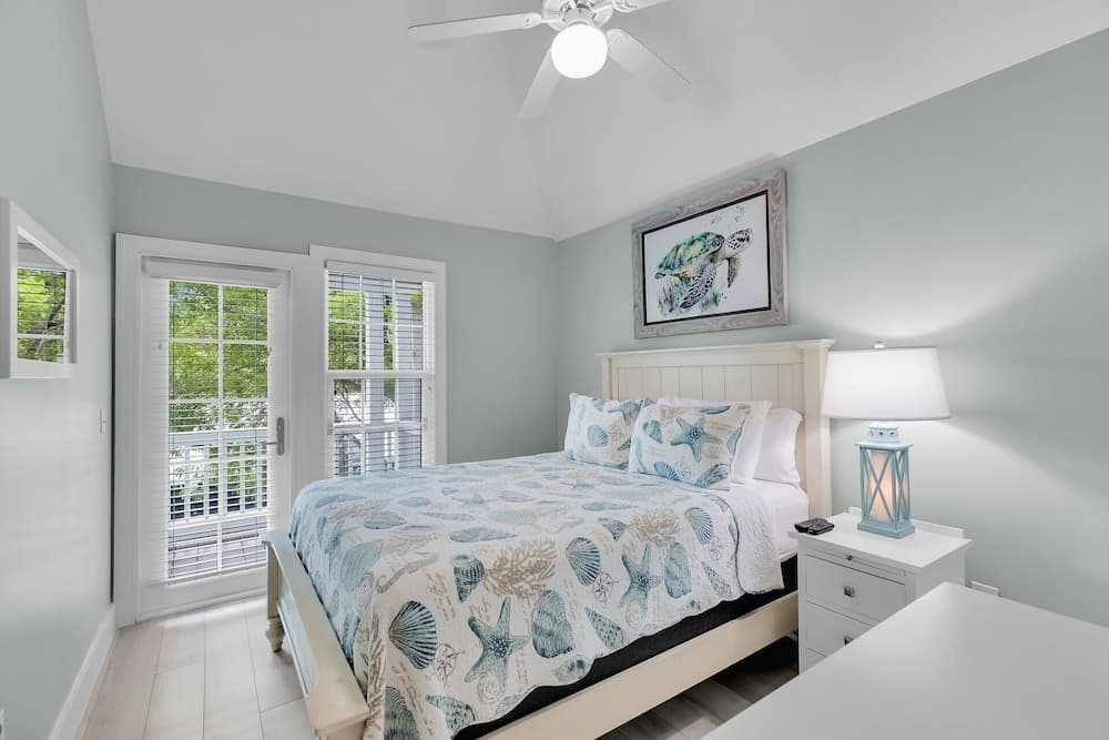 Waterfront Luxury Villa With Sunset Views And Boat Slip 3 Bedroom Townhouse by RedAwning