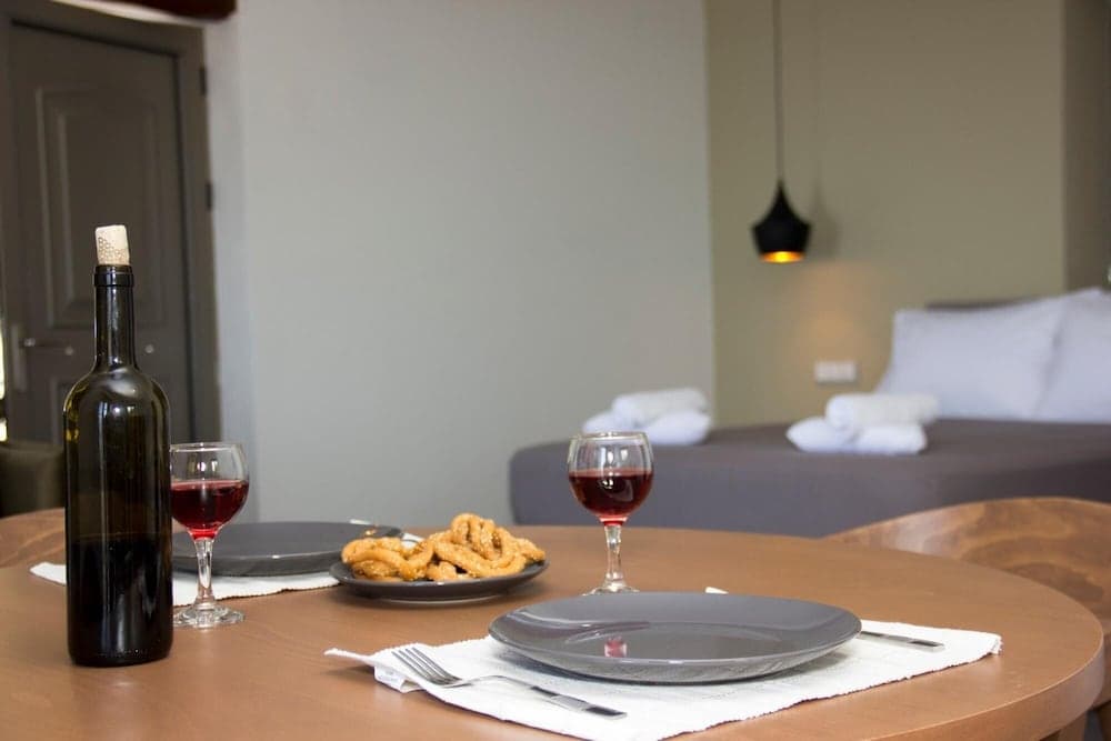 Lithorama Residence Mani Complex