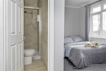 Shirley House 2, Self Catering by Southampton General Hospital