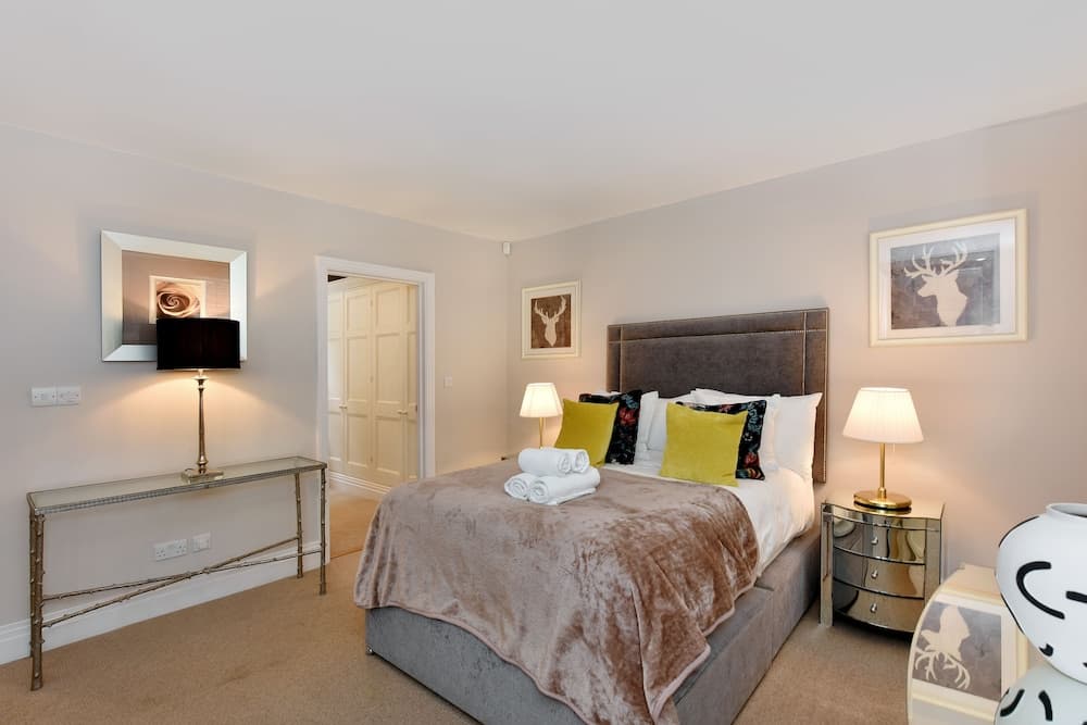 London Choice - South Kensington Mews II