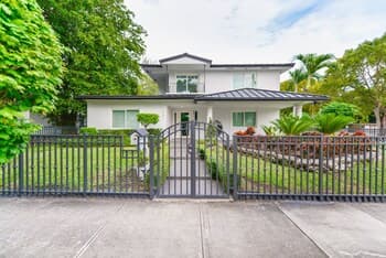 Wonderful 5BR House At Brickell Miami