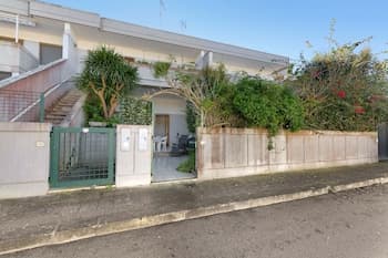 3164 Villetta Fiorita by Barbarhouse