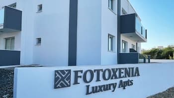 Fotoxenia Luxury Apts
