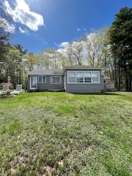 Mary's Lakeview - Limit 10 4 Bedroom Home by Redawning