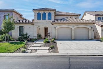 Green Hill Estate - Quiet Retreat