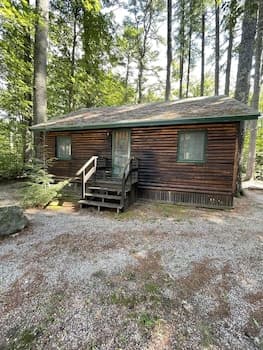 Restawhile Limit 6 2 Bedroom Cabin by Redawning