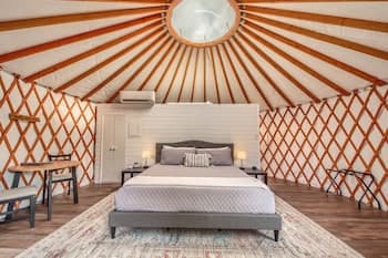 Ot 3515b Texas Yurt Haus: Buffalo 1 Bedroom Cabin by Redawning