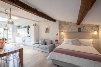 Design Loft in Florence - Hosted by Sweetstay