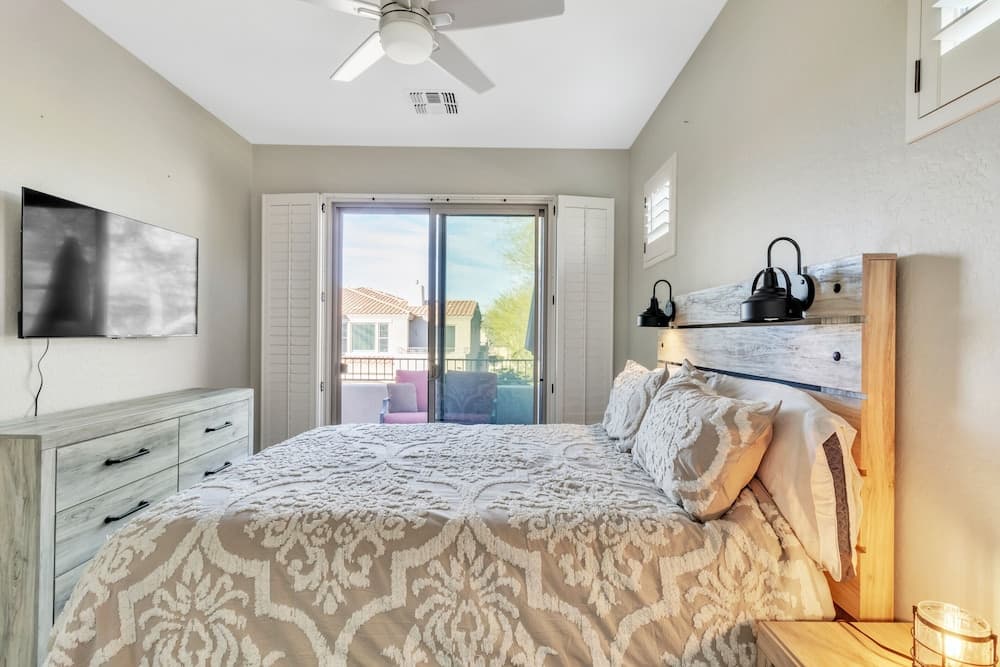 Beautiful Upscale North Scottsdale Condo At Tesoro At Grayhawk 2 Bedroom Condo by Redawning