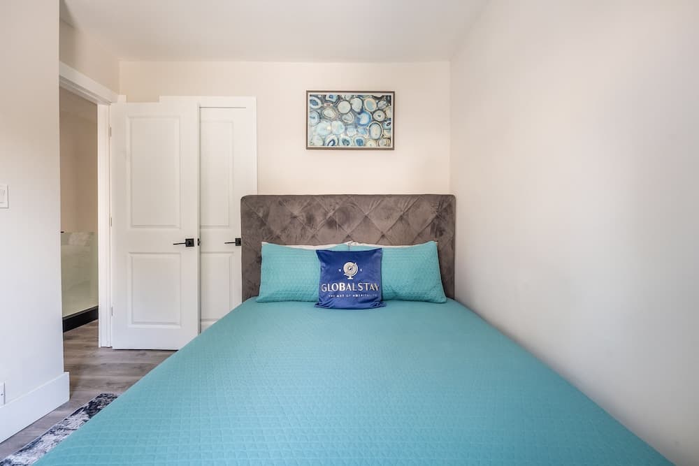 GLOBALSTAY New 4BR House Midtown Toronto