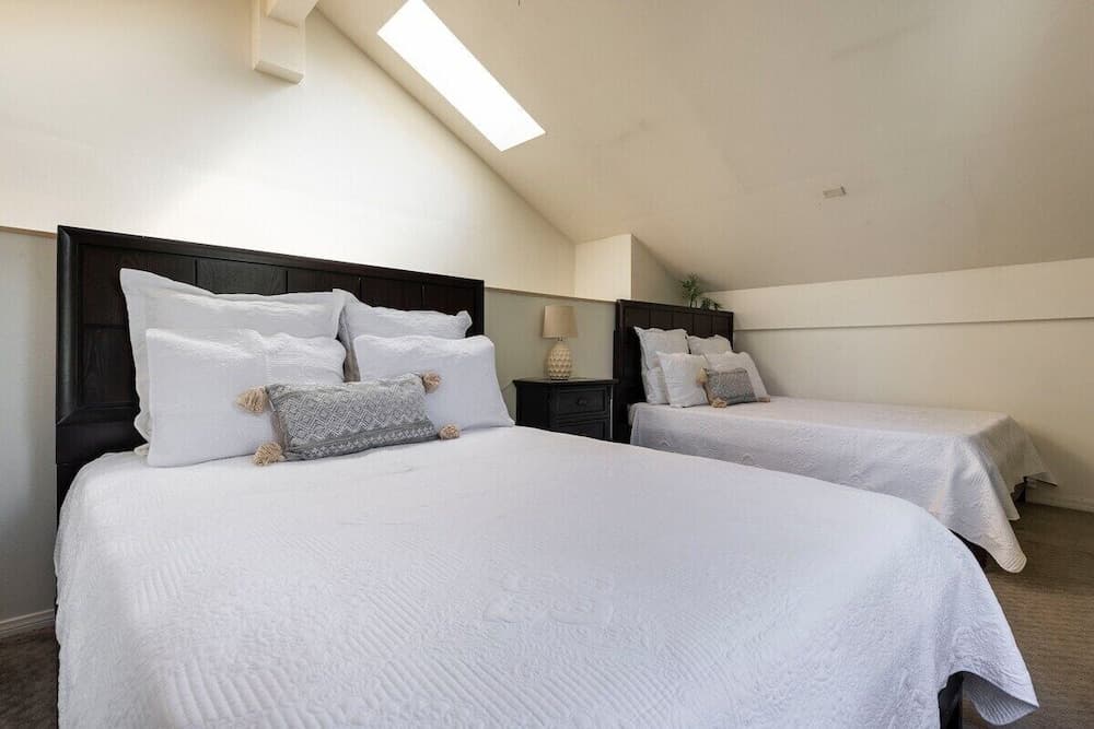 North Bay Mountains Cabins