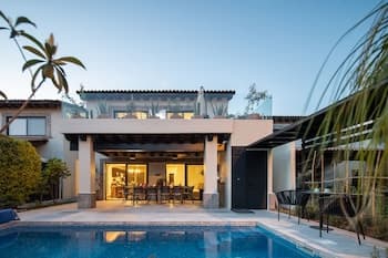 Escape to Private & Safe 5Bed with Pools