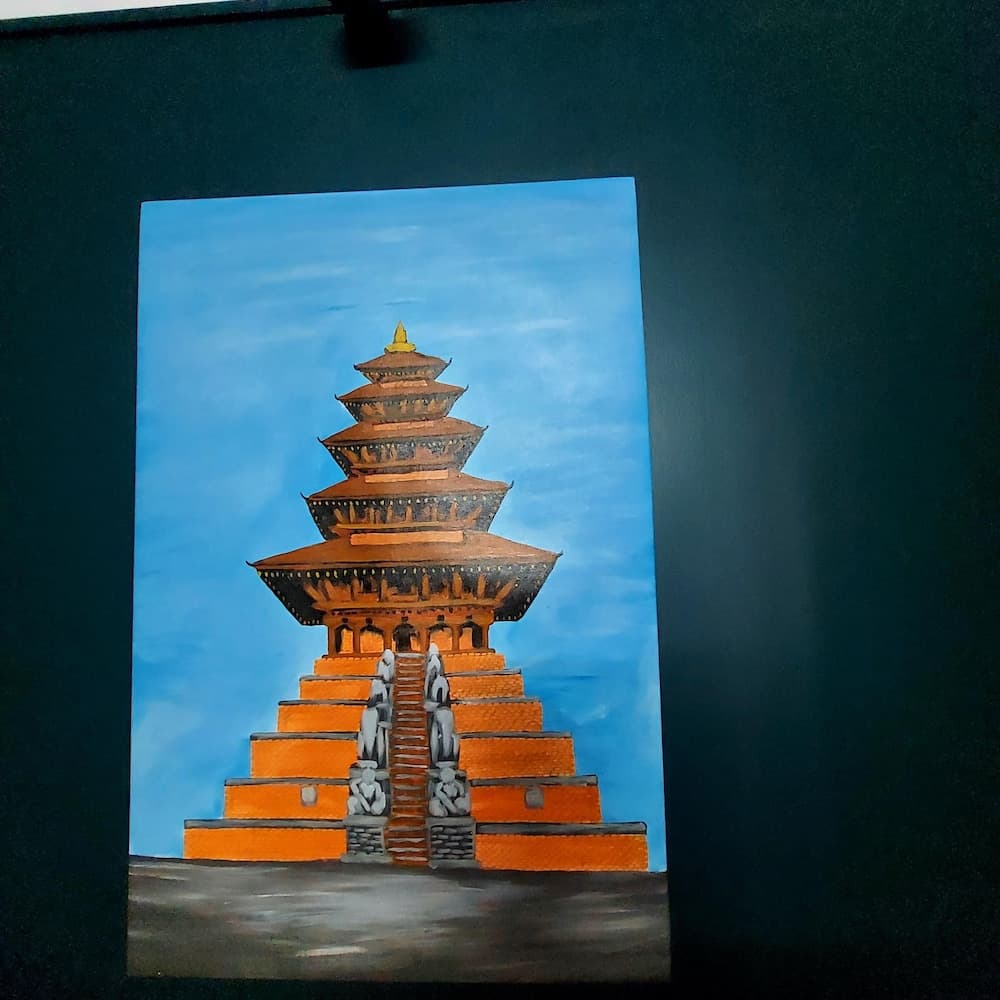 Luniva Restaurant And Guest House