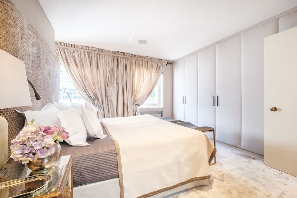 Luxury Home with 3 Bed 2 Bath in London