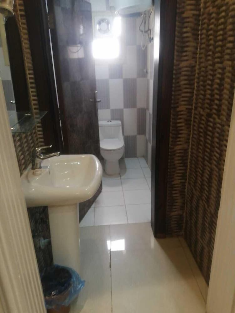 Farhet Al Madinah Suites