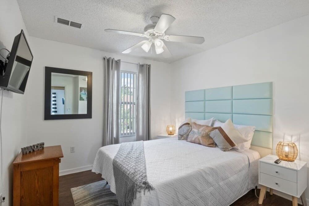 Summer Vibes 3 Bedroom Townhouse by Redawning