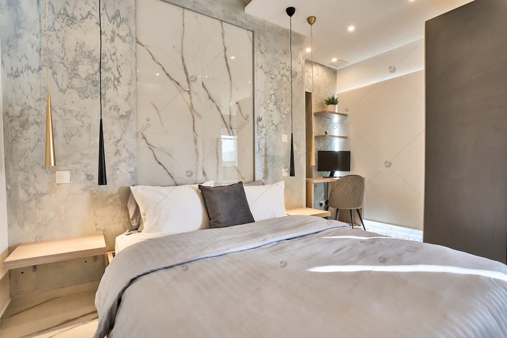 Luxury House With Pool