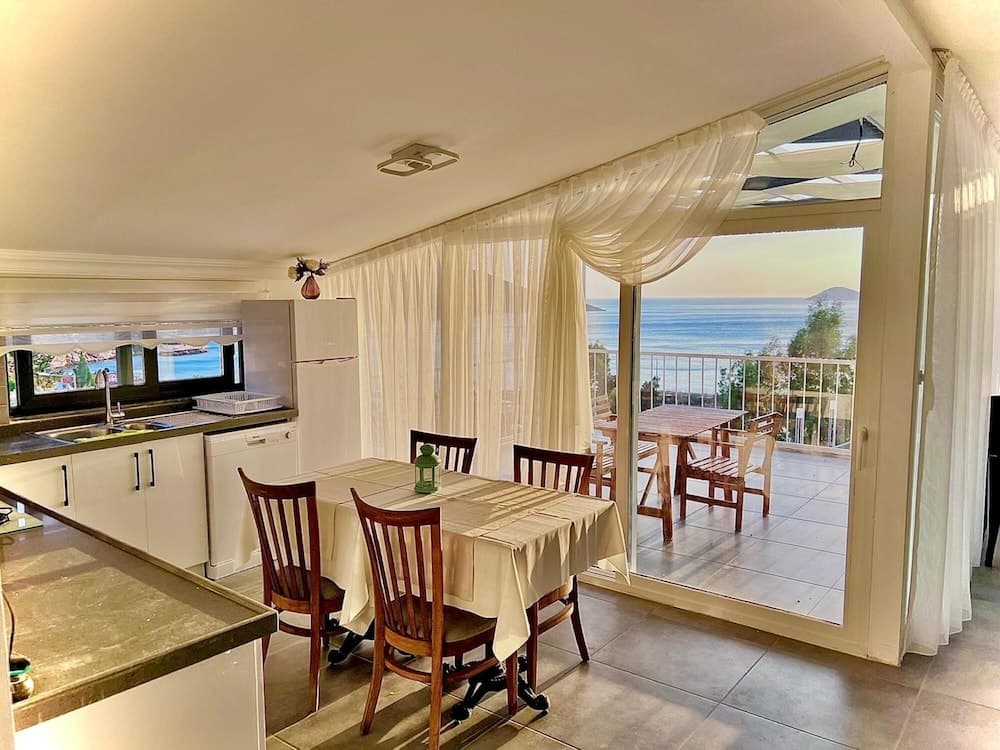 Modern Flat Near Kalkan Public Beach With Terrace