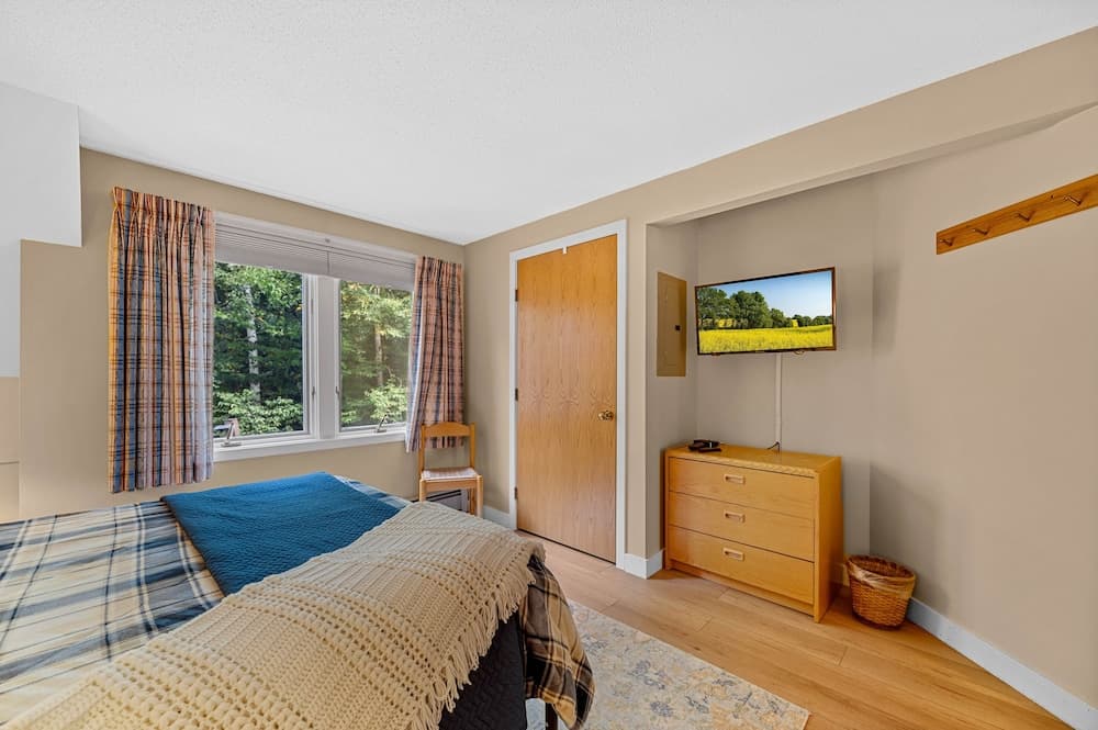 Fall Line Small Studio - Perfect For Two - On Shuttle Route W/ Amenities G6a 1 Bedroom Condo