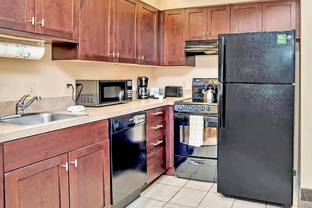 1BR Suite w BBQ Hot Tub Pool - Near Disney