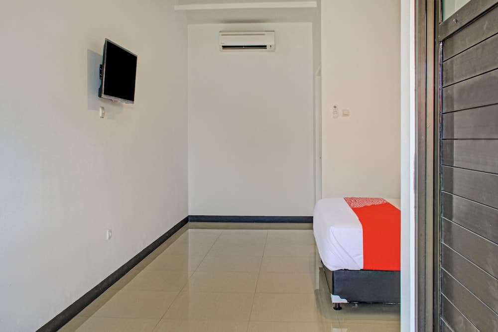 Super OYO 3841 Wisma 25