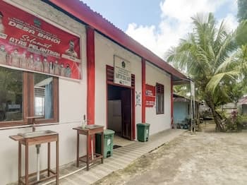 OYO Homes 91148 Homesstay Desa Wisata Bahoi