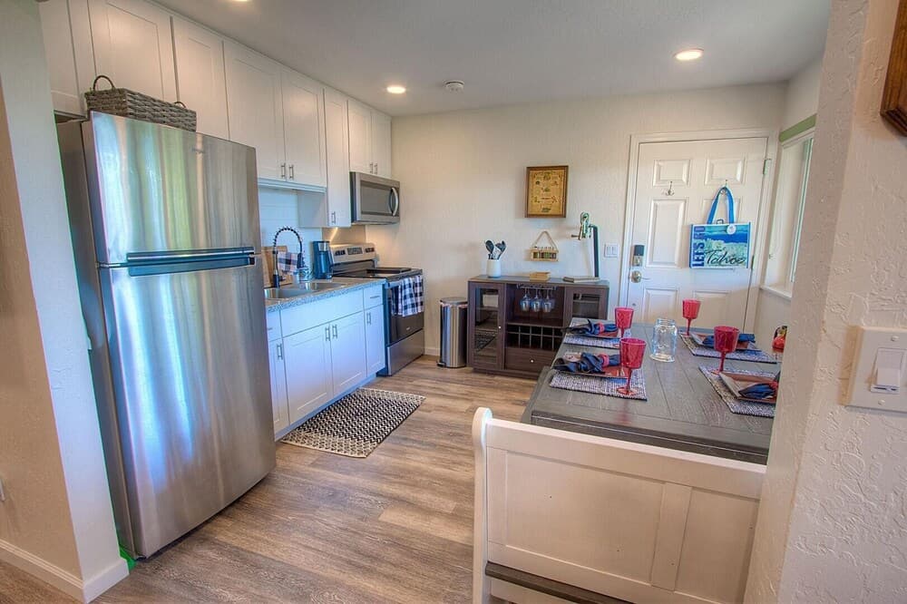 Awesome Dawson 1 Bedroom Condo