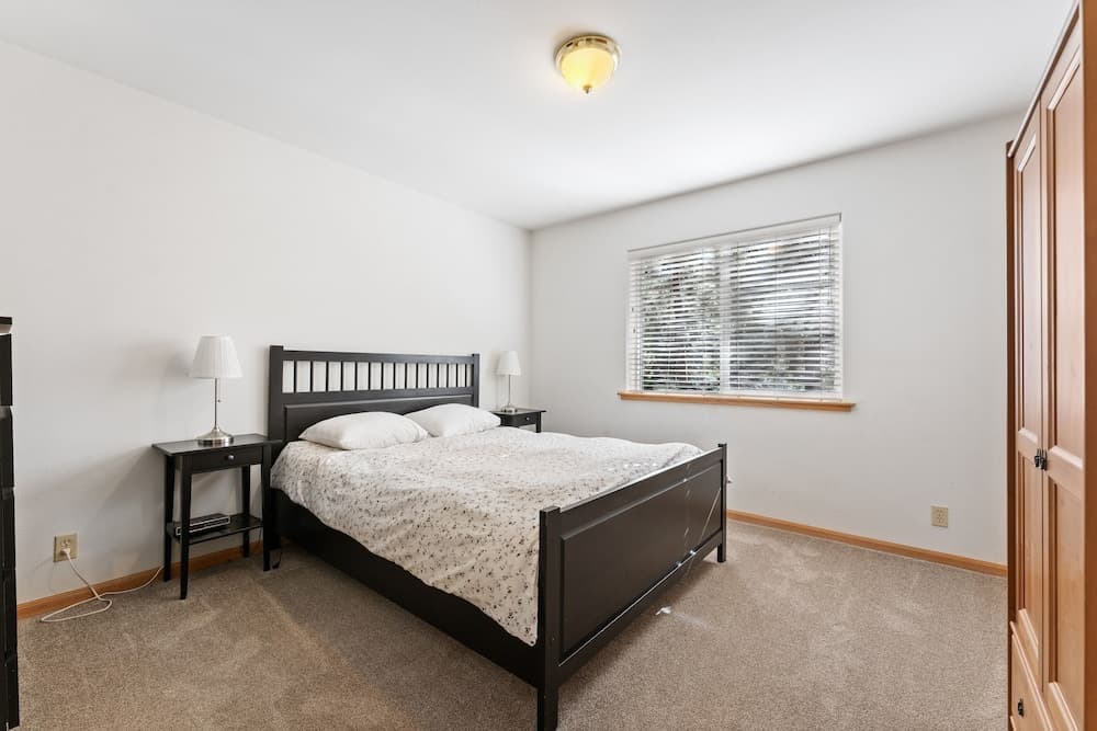 Pine Haven 3 Bedroom Home by RedAwning