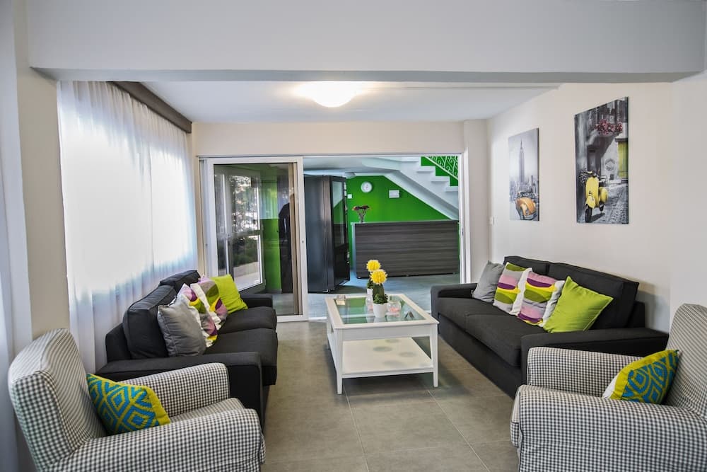 Ayia Napa Holiday Apartment So6