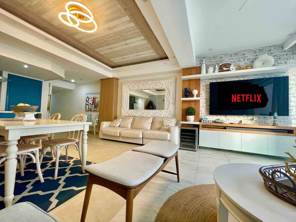 2 Bedroom At The Marbella Towers Beachfront