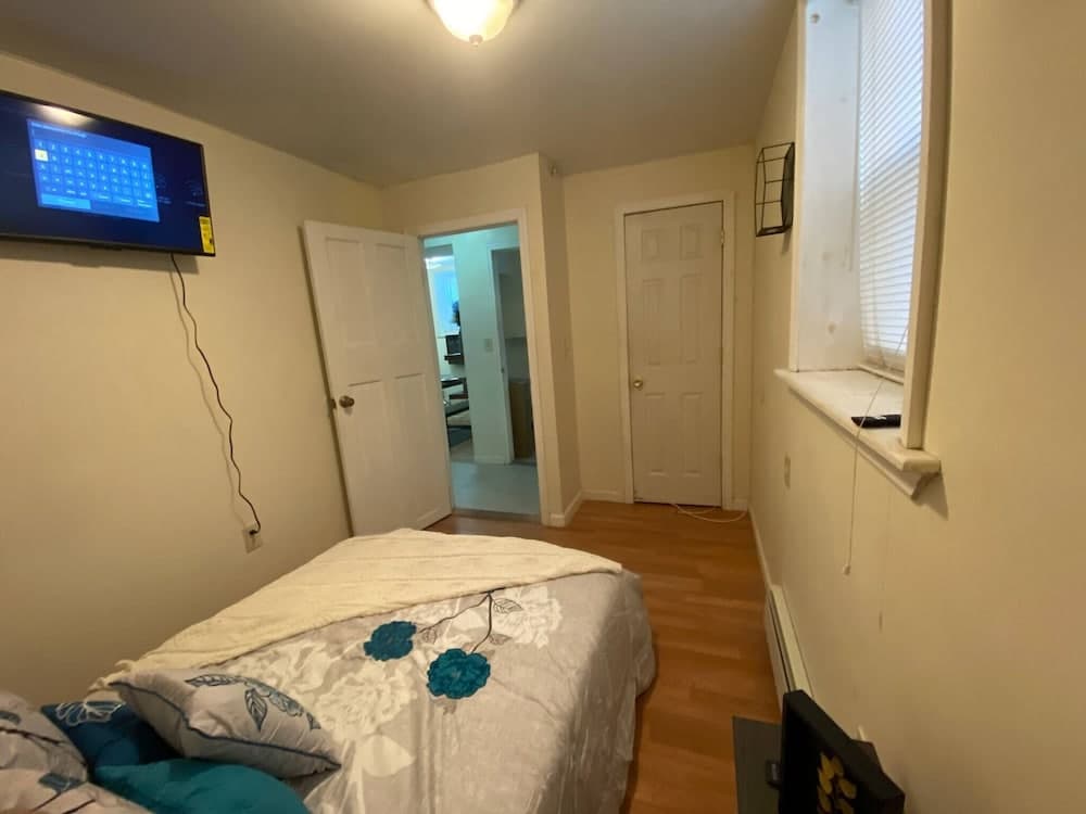 Lovely 2 Bedroom In Brooklyn Sleeps 5