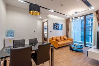 Luxury 1BR Vinhomes Metropolis